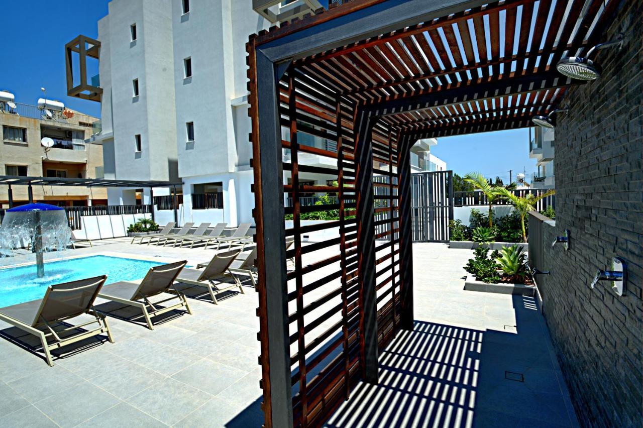 Golden Tree Apartment Paralimni Exterior foto